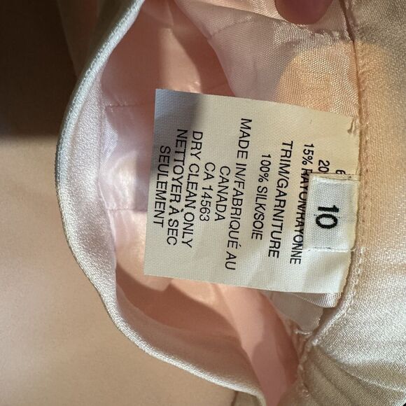 Vintage Barbie Baby Pink Rhinestone Silk Blazer and Skirt Suit Set Size 10 - Picture 12 of 12